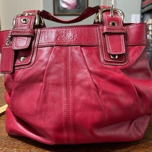 Coach SoHo Red Leather Shoulder Bag Tote #15045 - Beautiful!